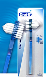 ORAL-B DENTURE BRUSH